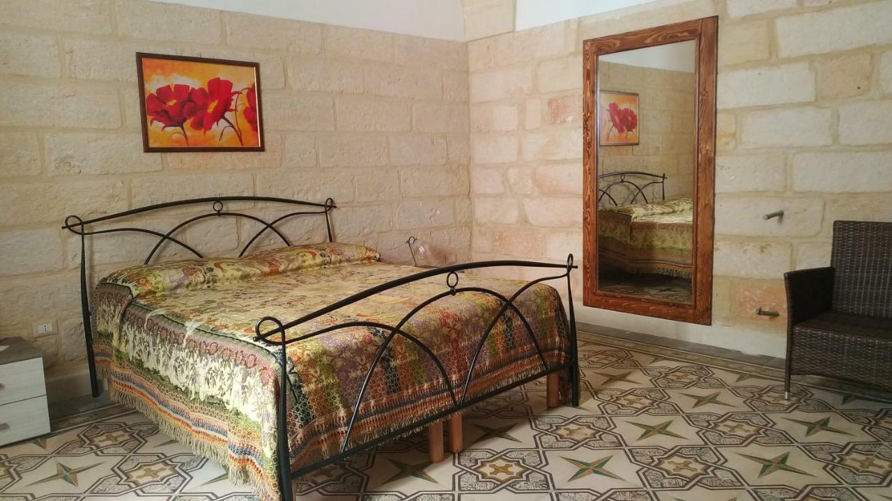 Apartmán La Terrazza Sul Castello Palmariggi Exteriér fotografie